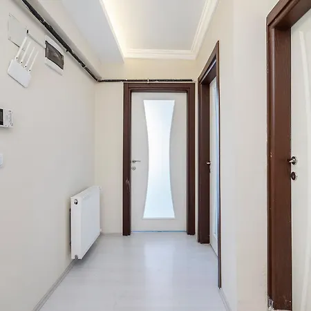 Apartment Central And Cozy Flat W Balcony And Acs In