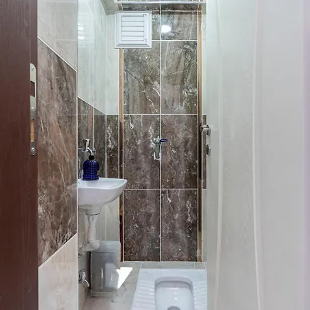 Central And Cozy Flat W Balcony And Acs In