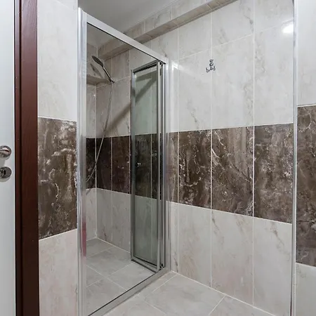 Central And Cozy Flat W Balcony And Acs In Apartment Bursa