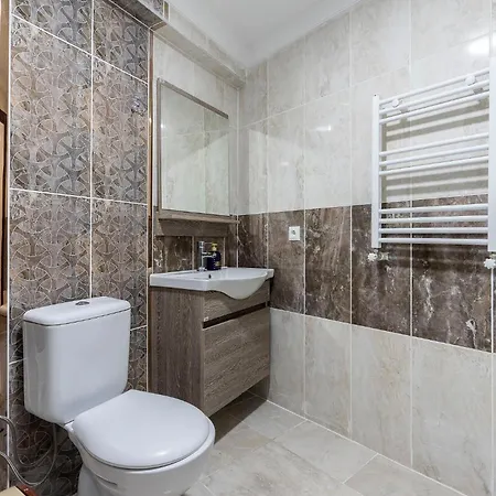 Apartment Central And Cozy Flat W Balcony And Acs In Bursa